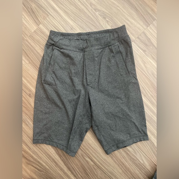 Lululemon Connector Short 11" dark grey size L - Picture 9 of 9